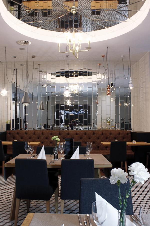 Hotel Nihil Novi Radom Luaran gambar